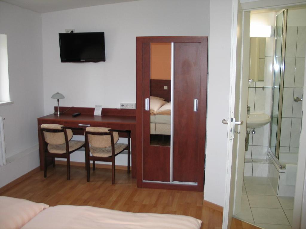 Hotel Restaurant Zur Post Wuppertal Chambre photo