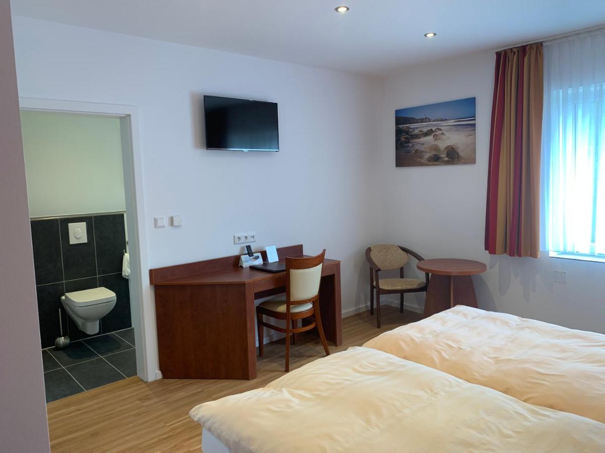 Hotel Restaurant Zur Post Wuppertal Extérieur photo