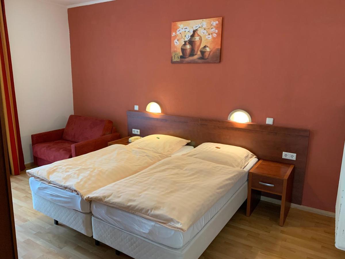 Hotel Restaurant Zur Post Wuppertal Extérieur photo